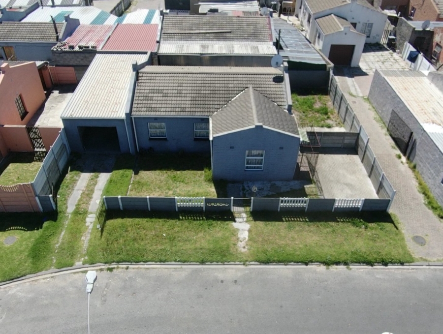 3 Bedroom Property for Sale in Palm Park Western Cape